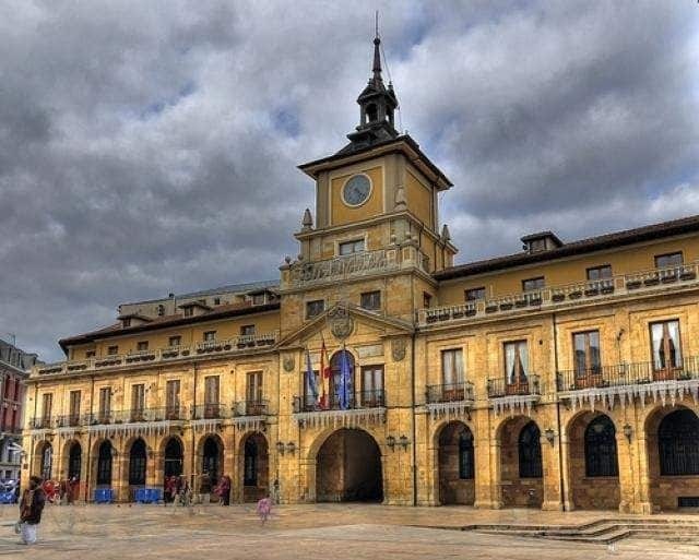 Albergue Turistico La Peregrina Oviédo Exterior foto